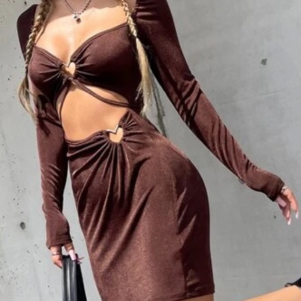 Brown long sleeve heart cutout dress